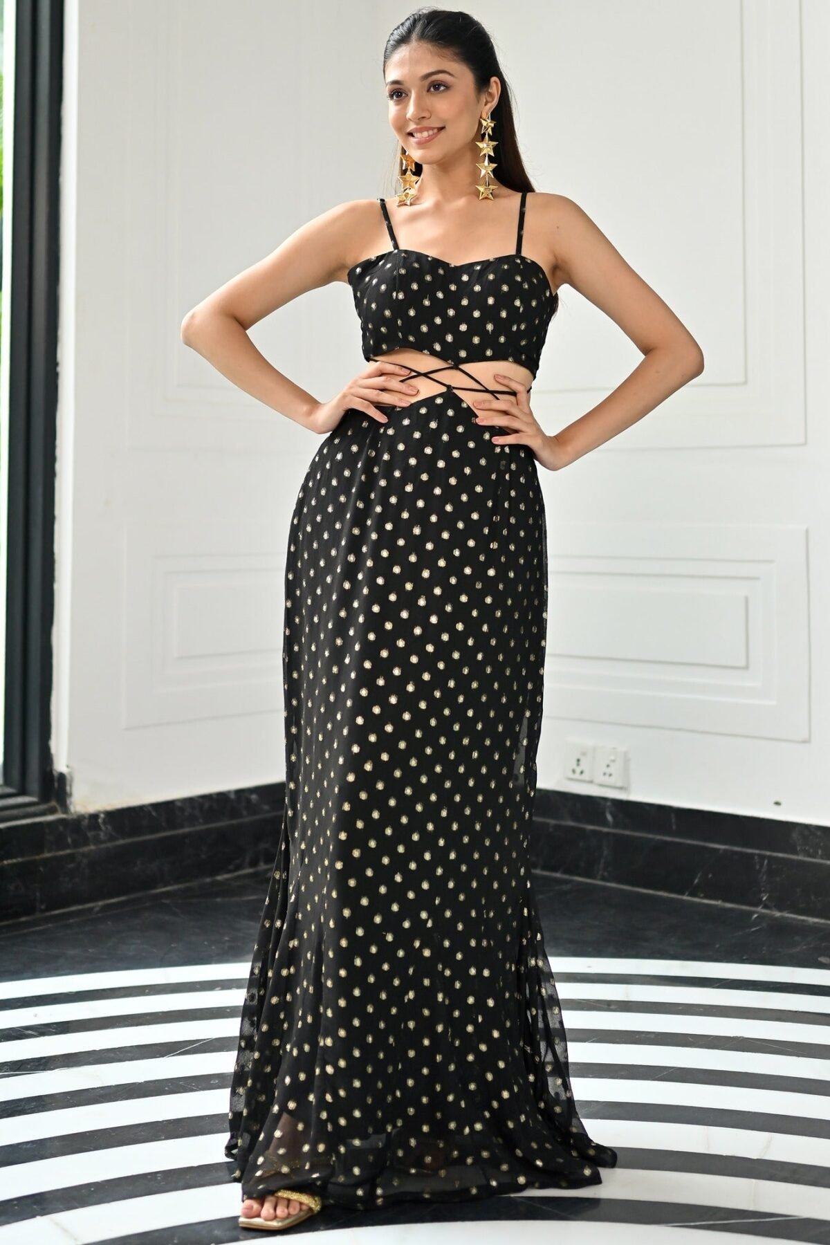 Classic Tie -Up Dress