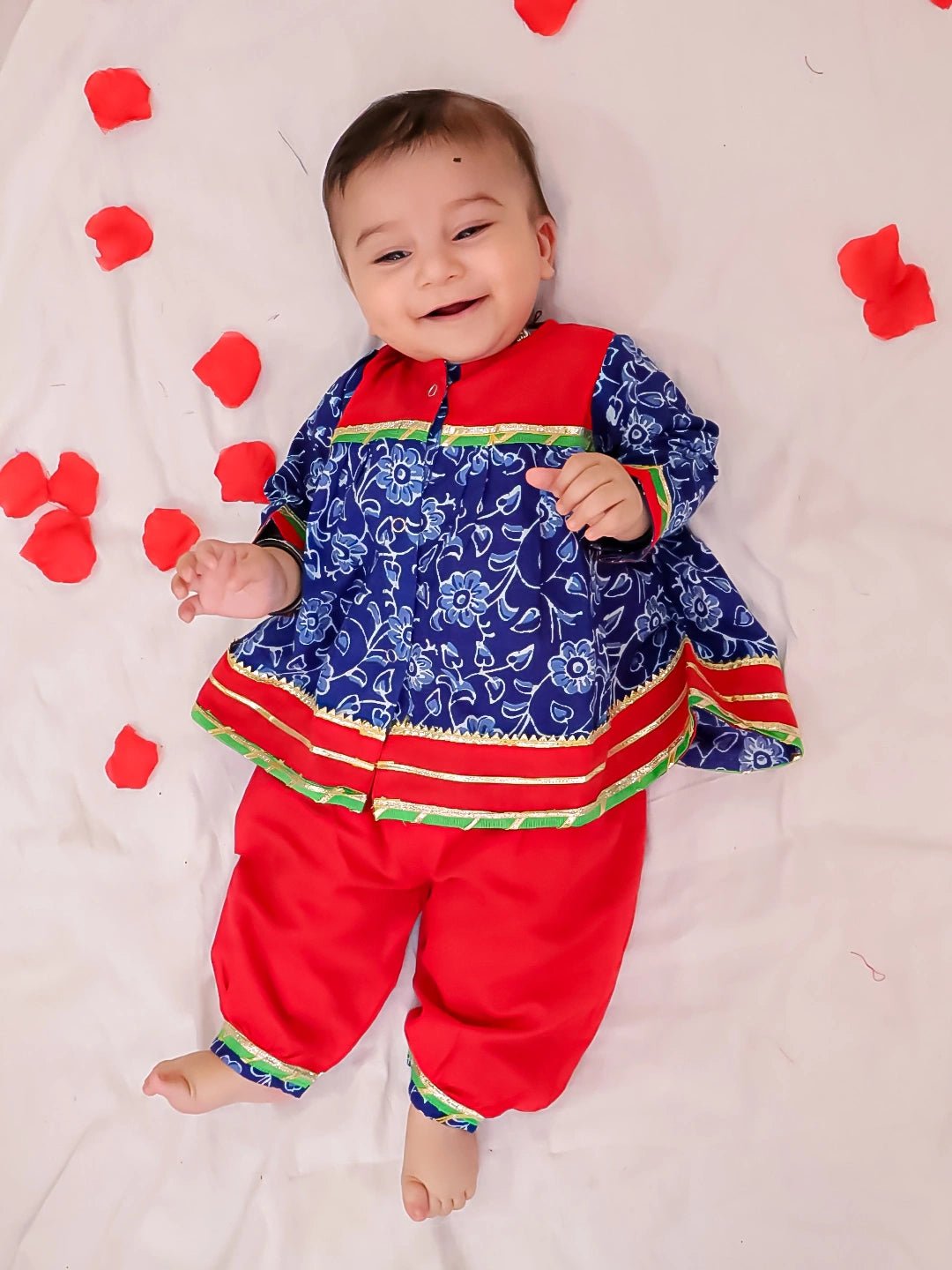 Fast Wear Girls Cotton Ethnic Set For Infants