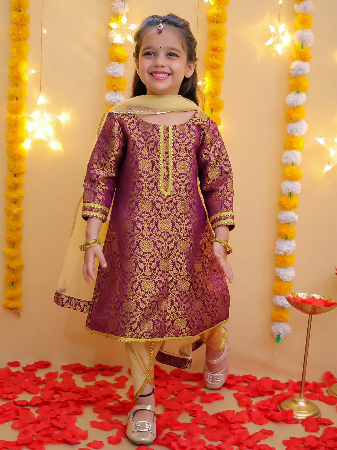 Fast Wear Wedding Quatersleeves Jacquard kurta With Tafetta Tulip Pants Set For Girls