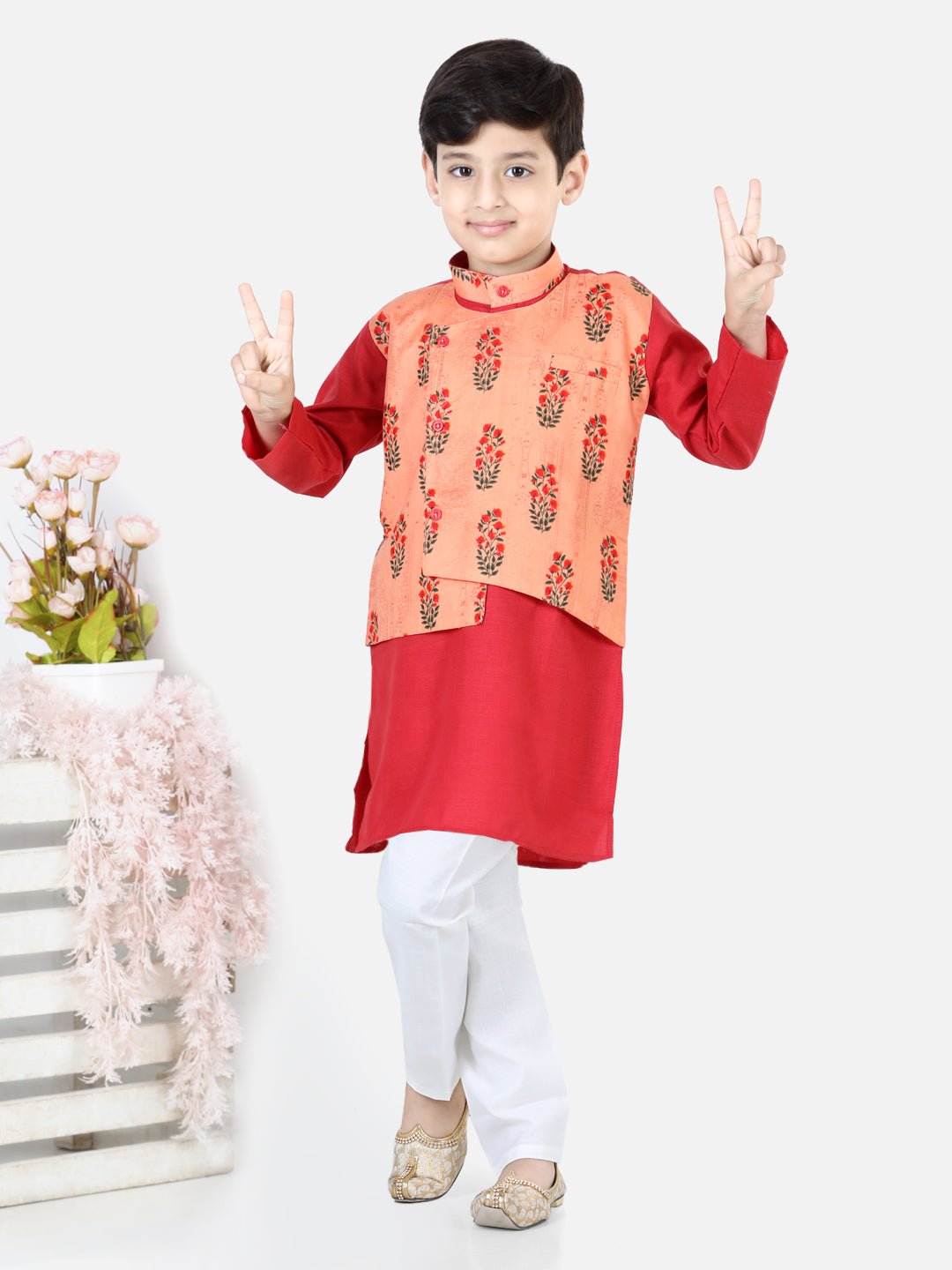 Fast Wear Full Sleeves Ethnic Floral Rose Motif Printed Kurta With Attached Jacket & Pyjama Set