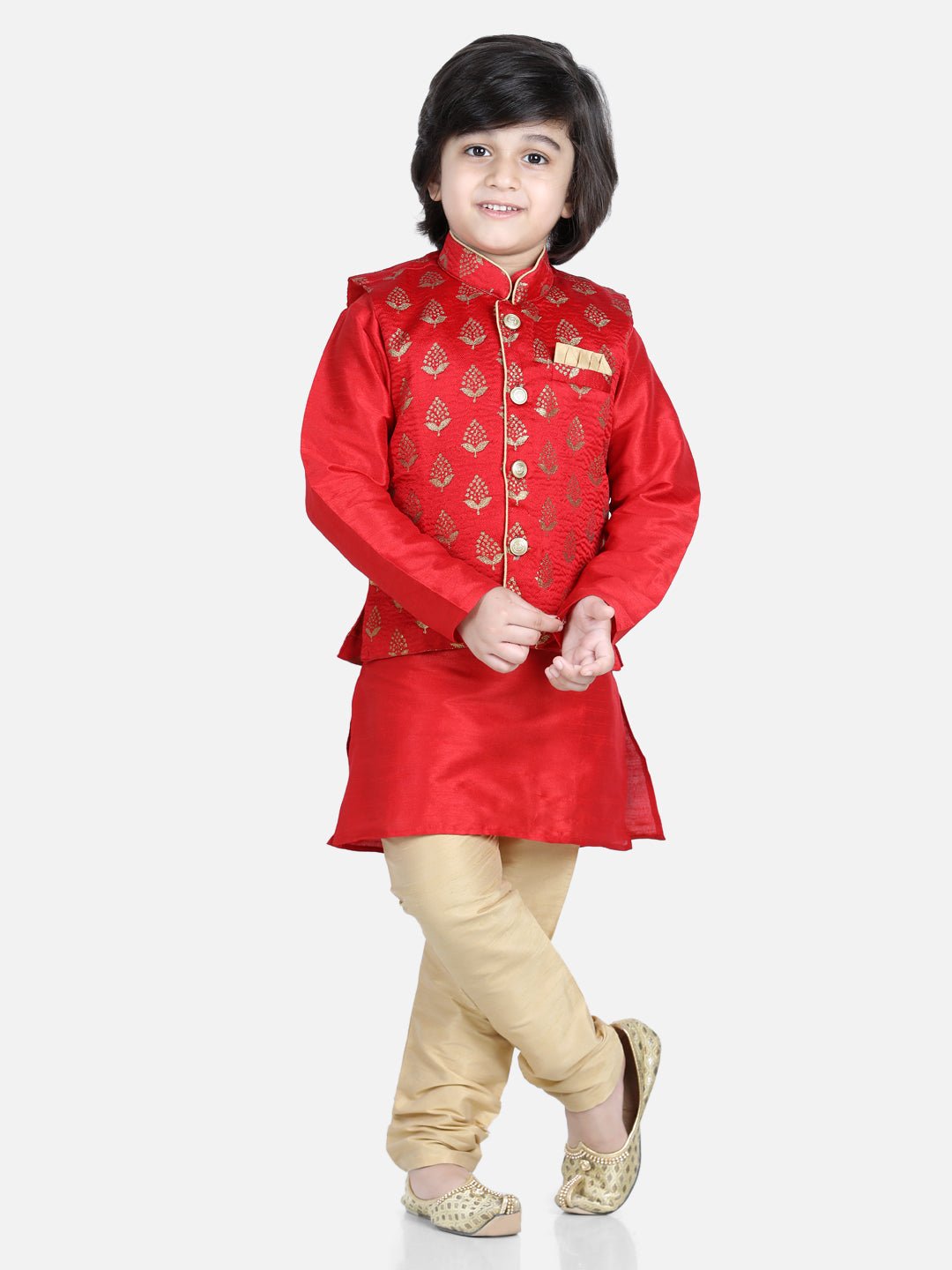 Fast Wear Full Sleeves Kurta With Floral Foil Printed Jacket & Pajama