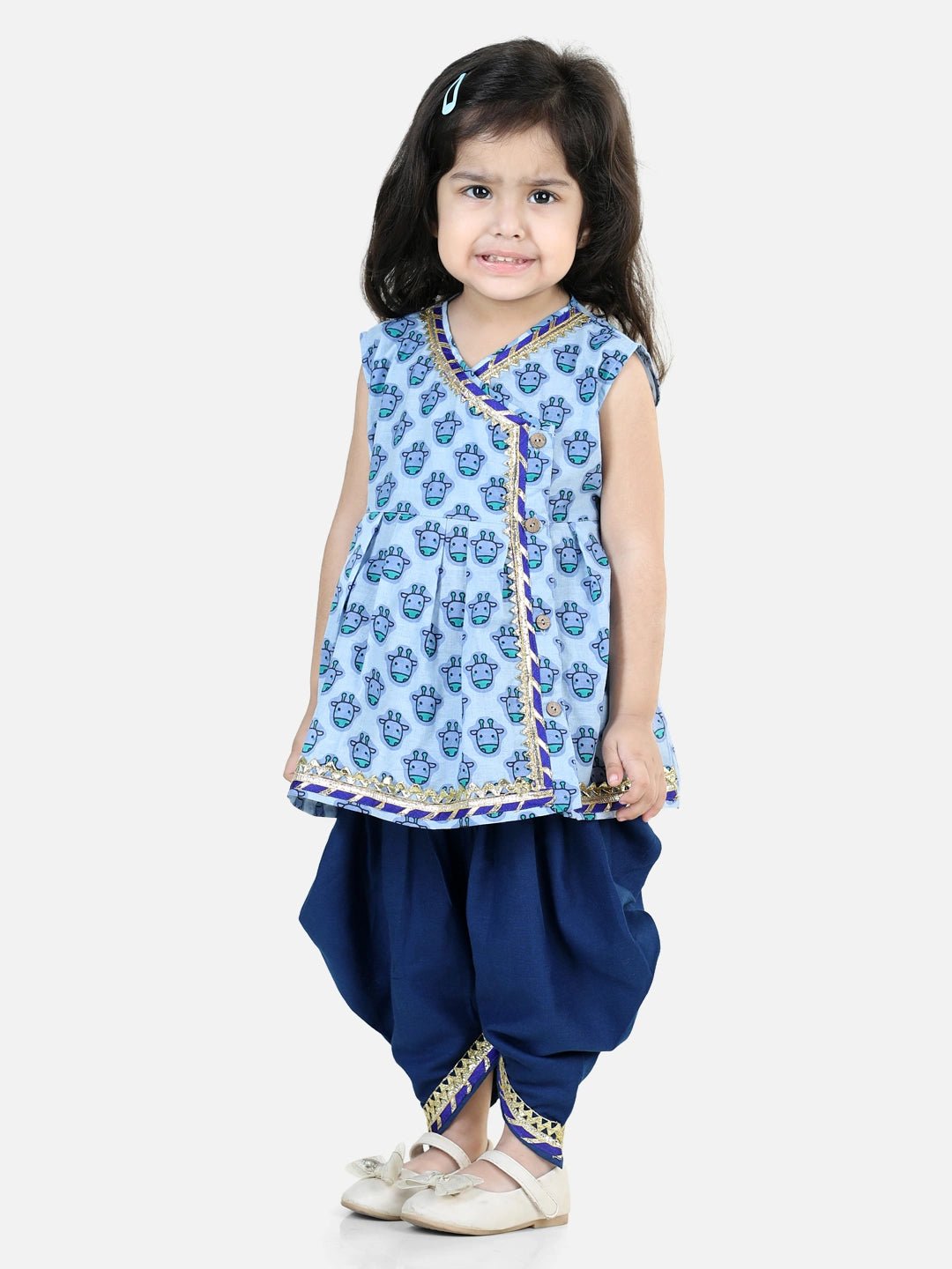 Fast Wear 100% Cotton Sleeveless Indo Western Giraffe Printed Kurta Styled Top Dhoti Set