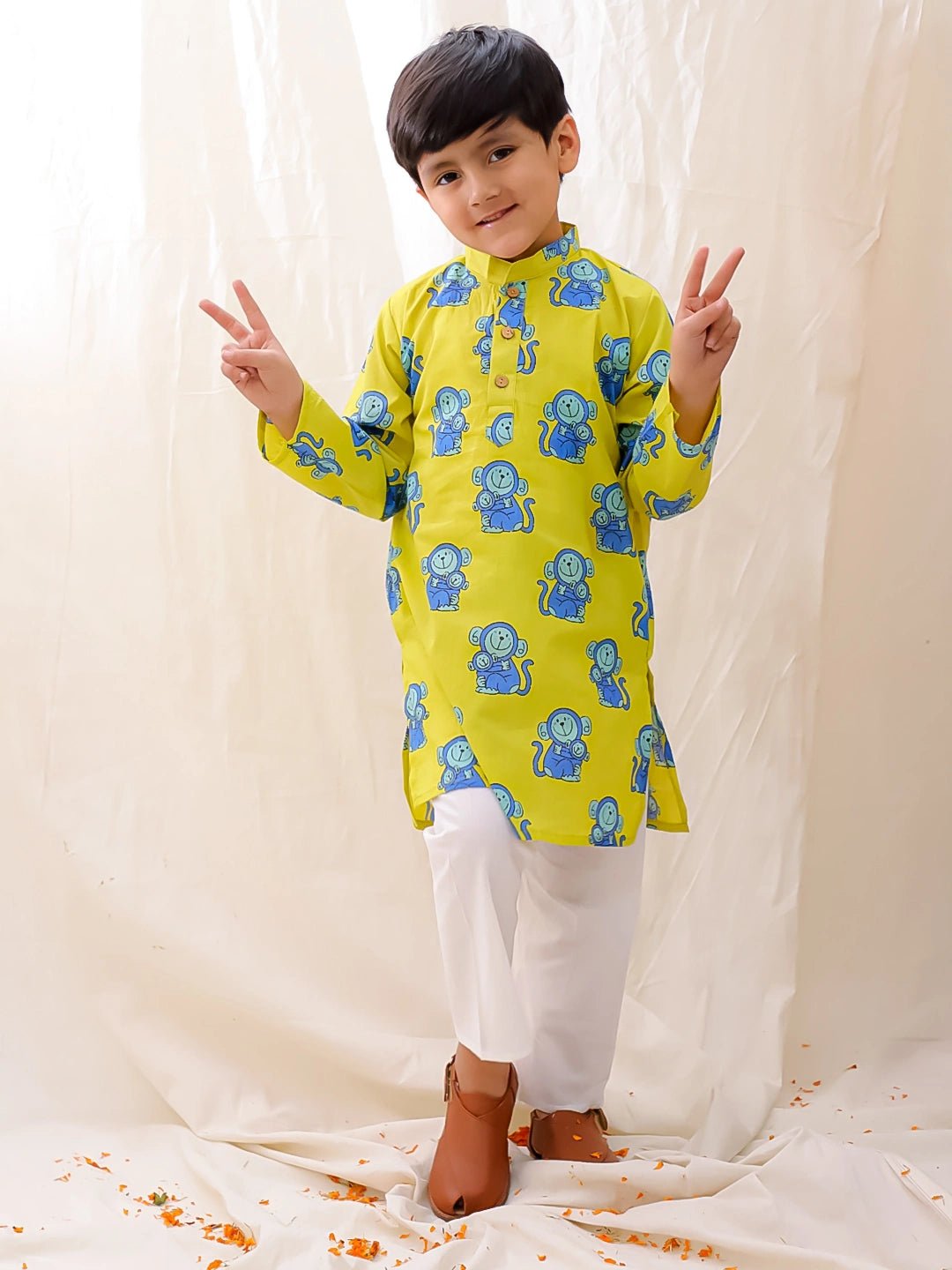 Fast Wear Pure Cotton Quirky Printed Full Sleeves Kurta Pajama Set For Boys