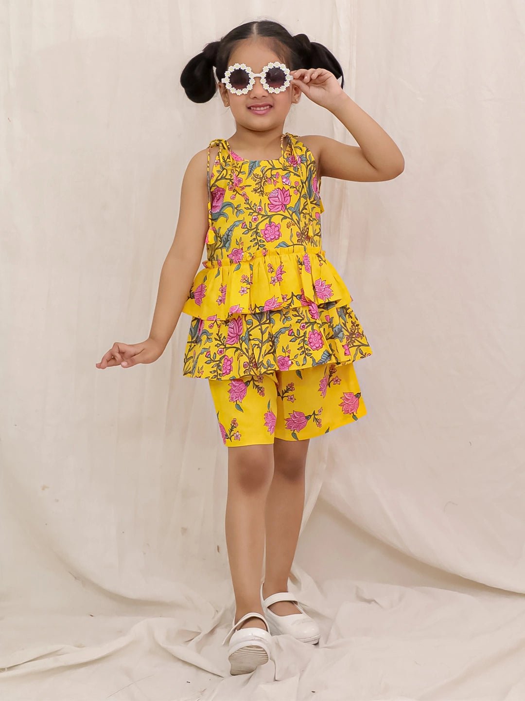 Fast Wear Pure Cotton Printed Tier Top And Shorts Set For Girls
