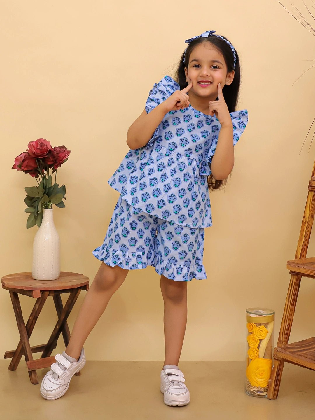 Fast Wear Pure Cotton Quirky Ruffle Top & Shorts With Hairband  Set For Girls