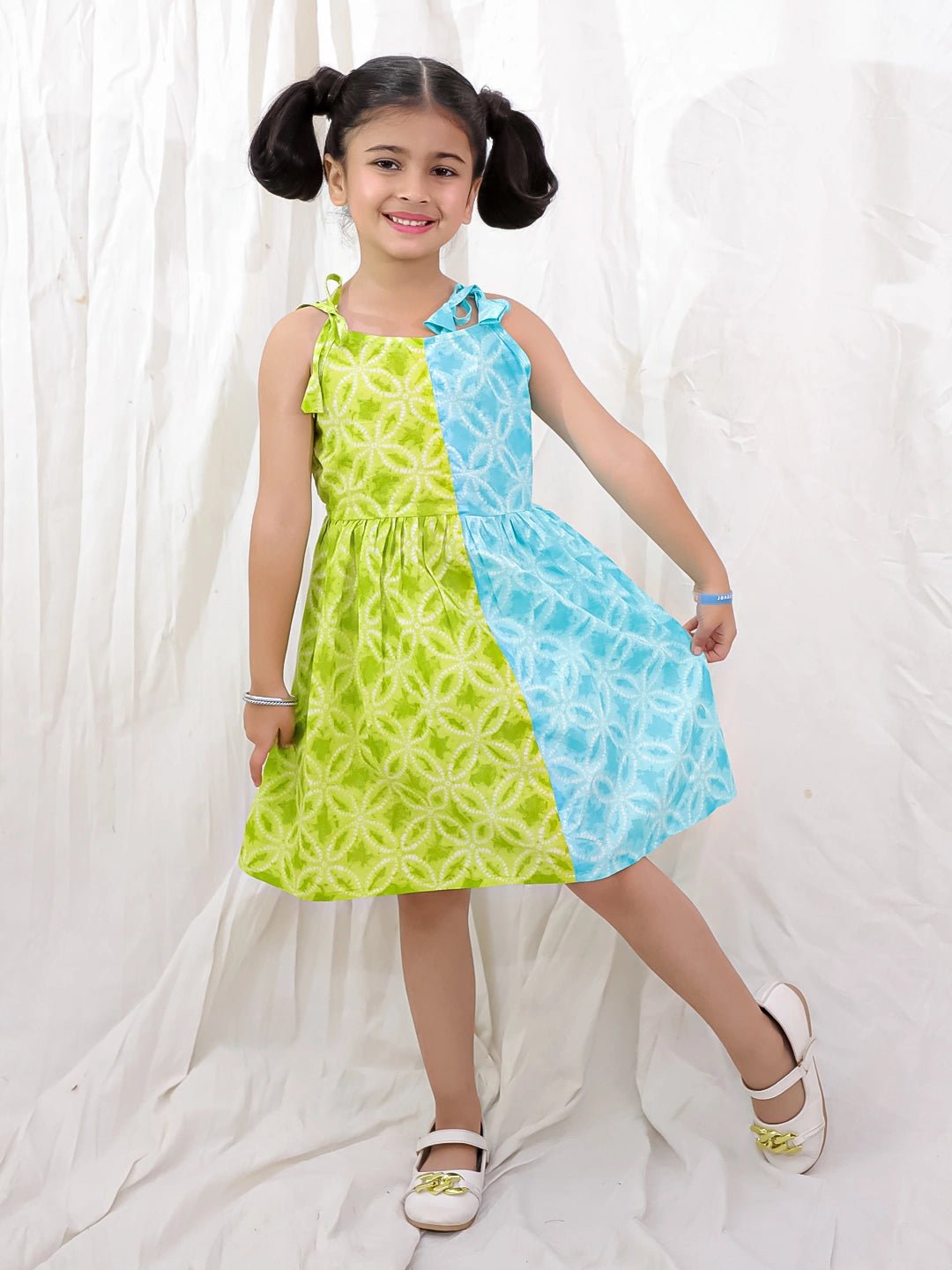 Fast Wear Pure Cotton Tie & Dye Sleeveless Color Block  Summer Dress For Girls