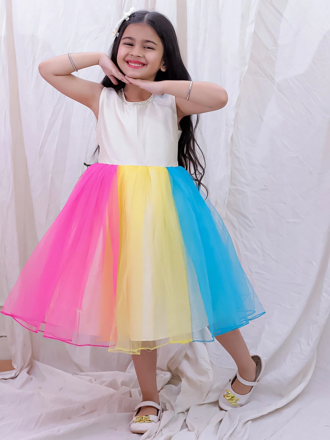 Fast Wear Sleeveless Multicolored Dress For Girls