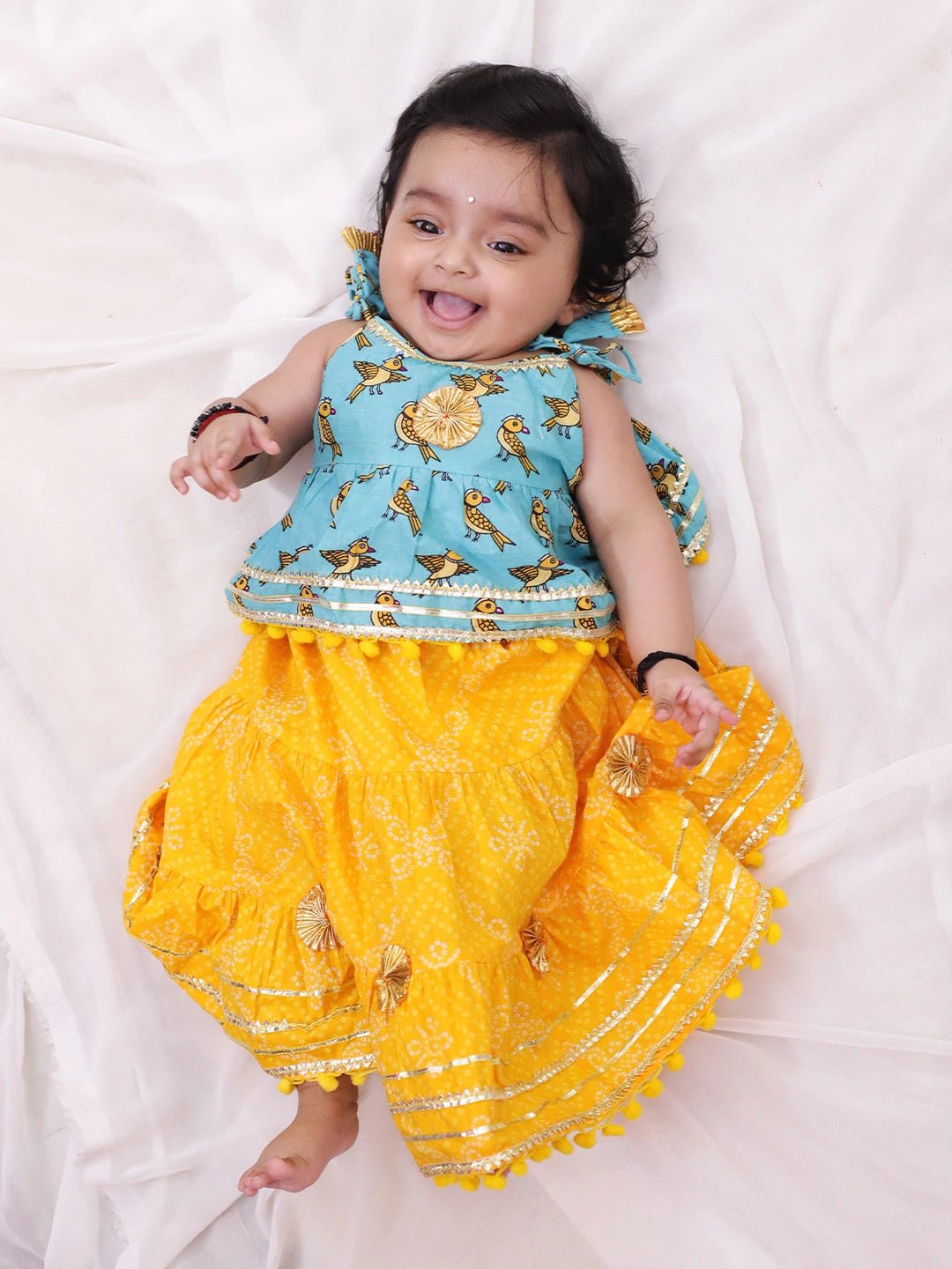 Fast Wear Pure Cotton Parrot Printed Lehenga Choli For Infants