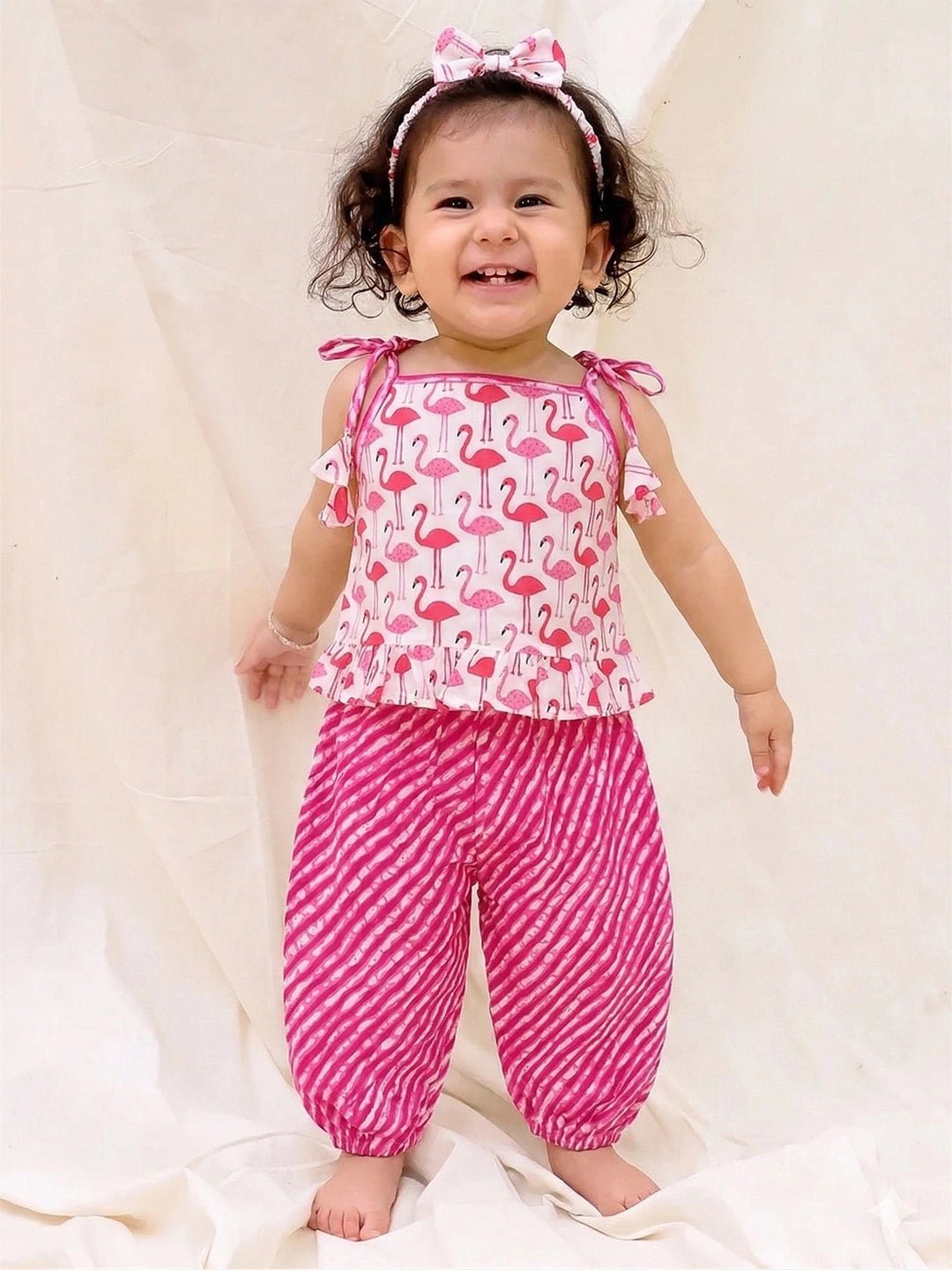 Fast Wear Sleeveless Jhabla & Harem With Hairband Set For Infant Girls