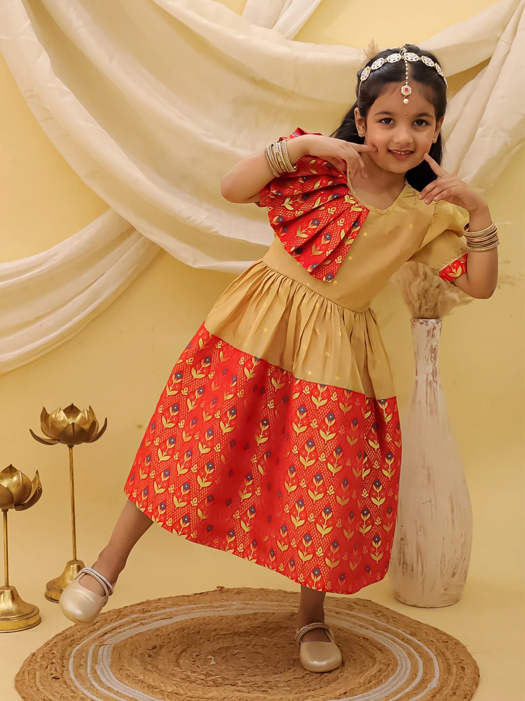 Fast Wear Short sleeves Jacquard Party Dress For Girls