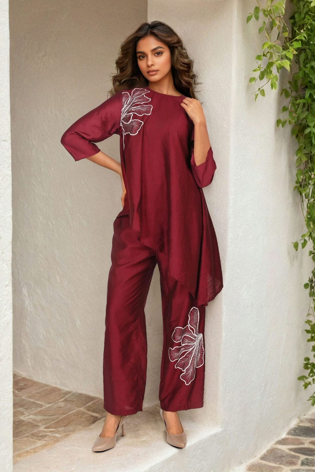Red Embroidered Viscose Kaftan Co-ord Set with Round Neck