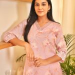 Pink Muslin Kurta Set With Lace Work