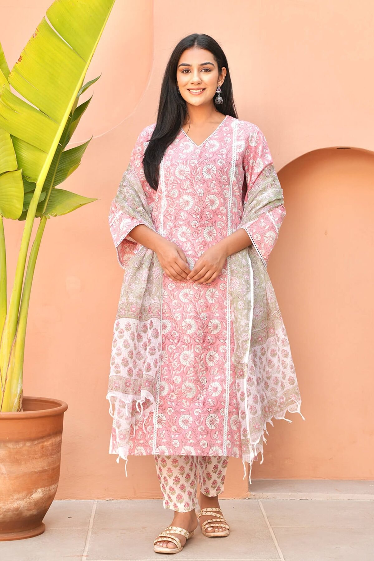 Pink Icing Cotton Handblock Suit With Lace Work