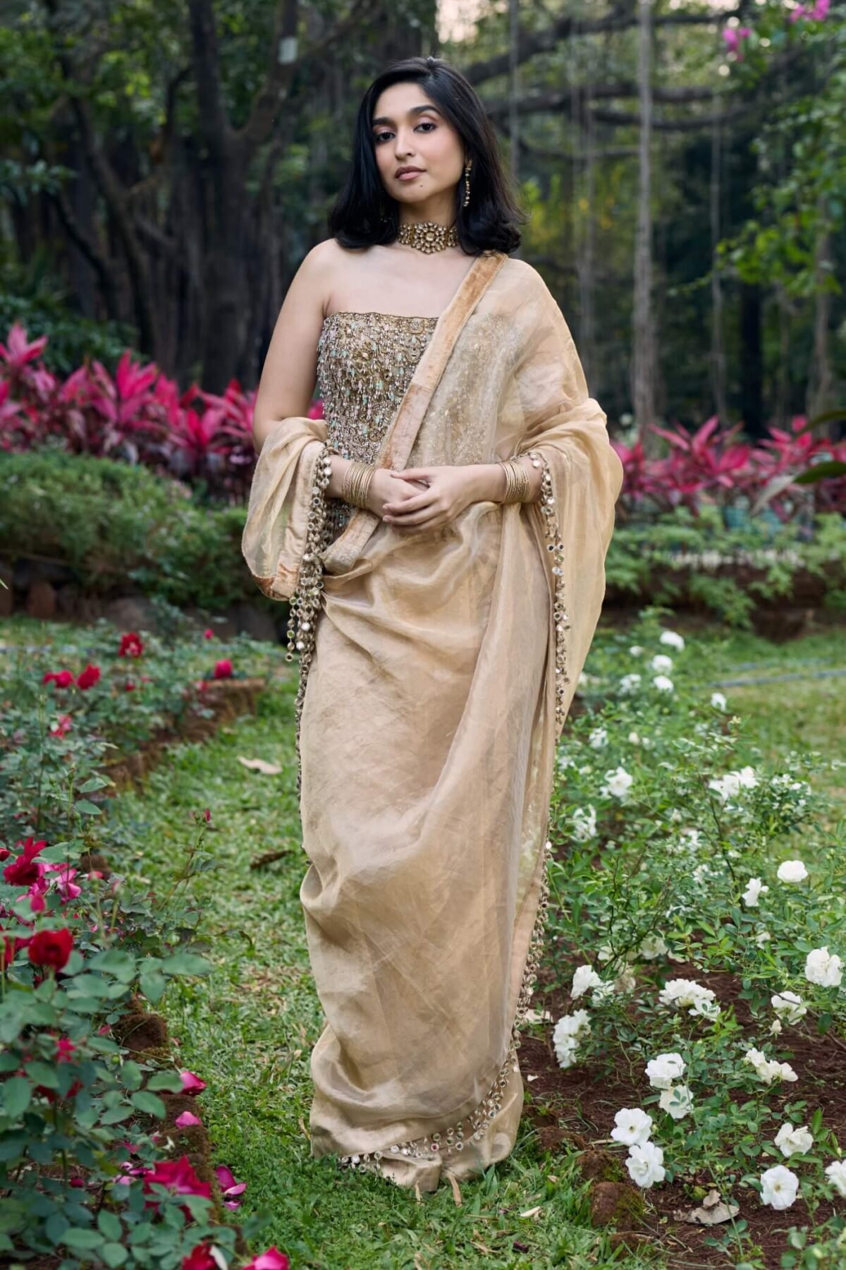 Sona jhalaar gold jadau sari and corset