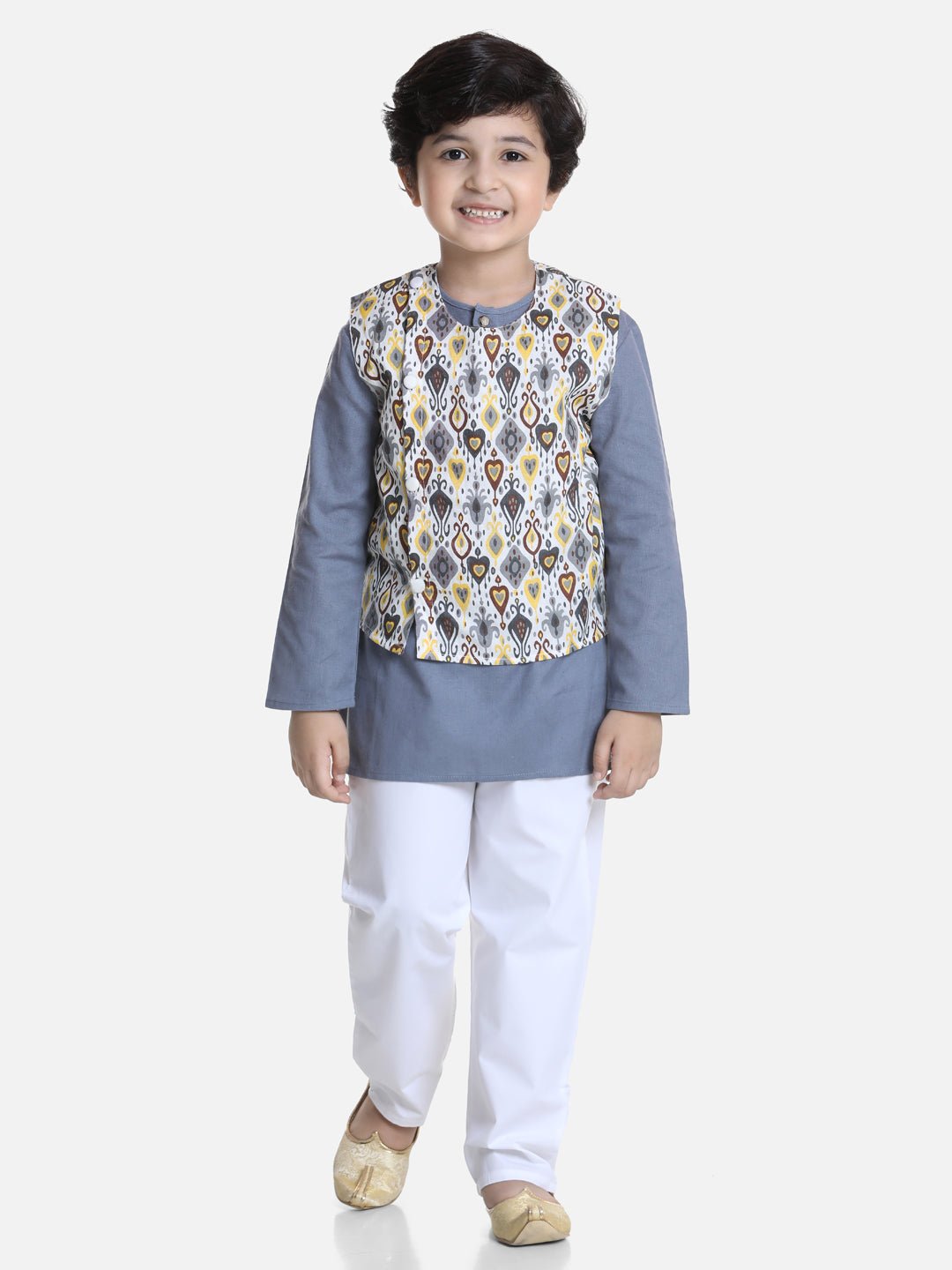 Fast Wear Full Sleeves Printed Attached Jacket Kurta & Pyjama Set