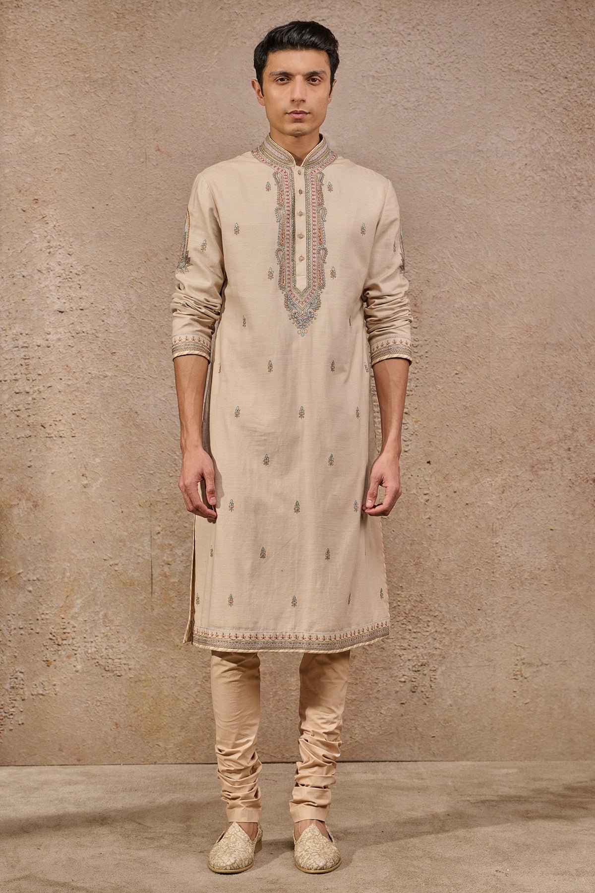Languid Summer Classic Buta Motif Embroidered Kurta