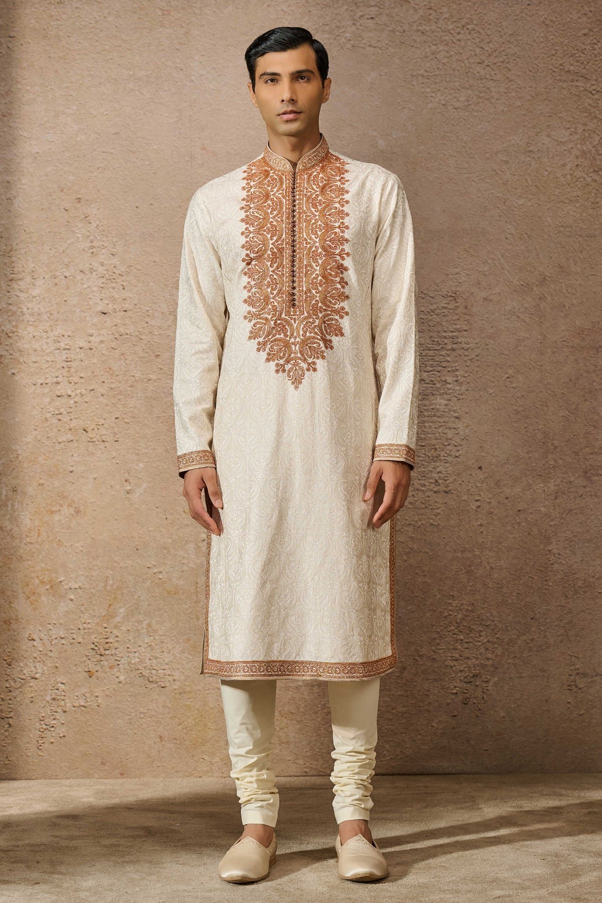 Otherworldly Classic Embroidered Kurta Set