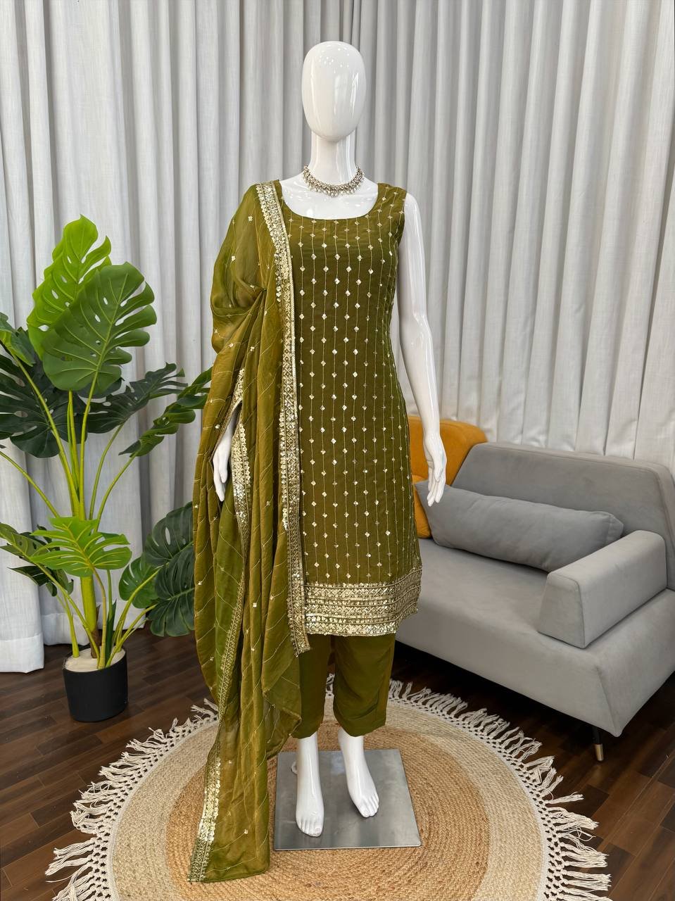 Green Heavy Fendy Silk Embroidered Suit Set with Dupatta