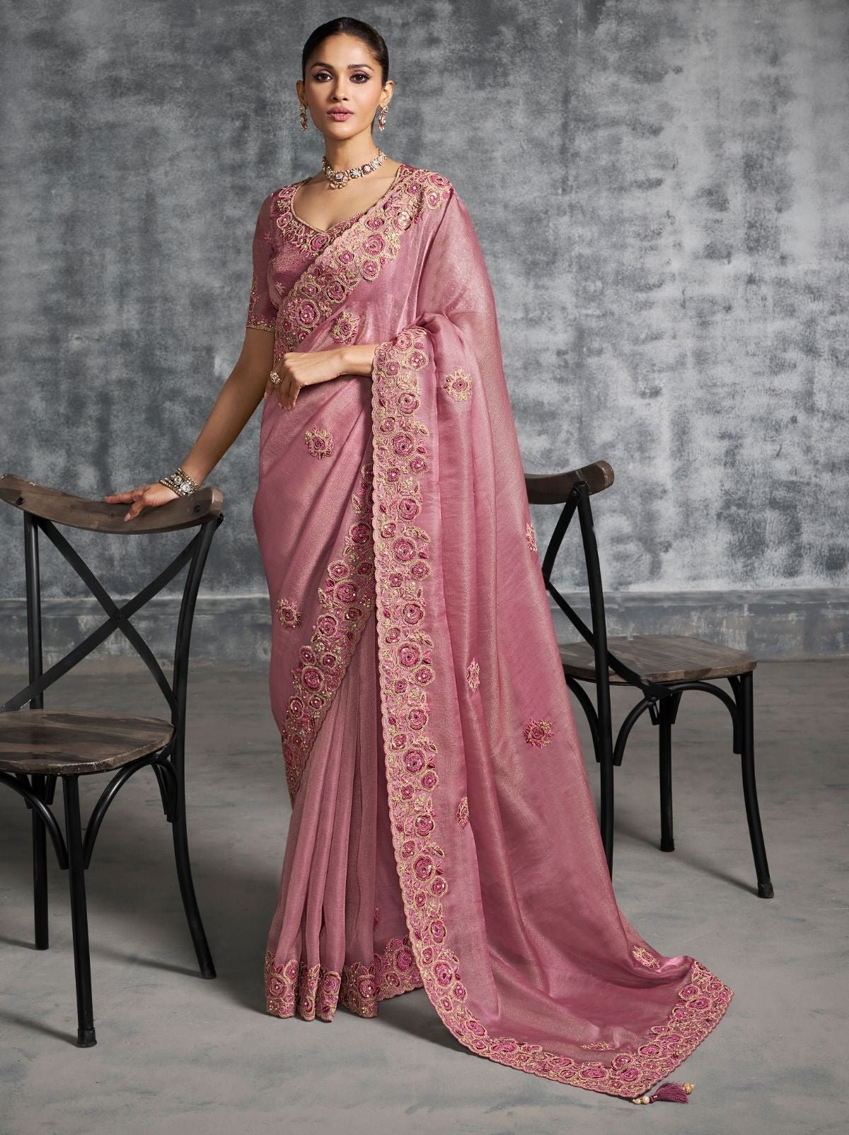 Thulian Pink Premium Zari Tissue Silk Saree With Tassels