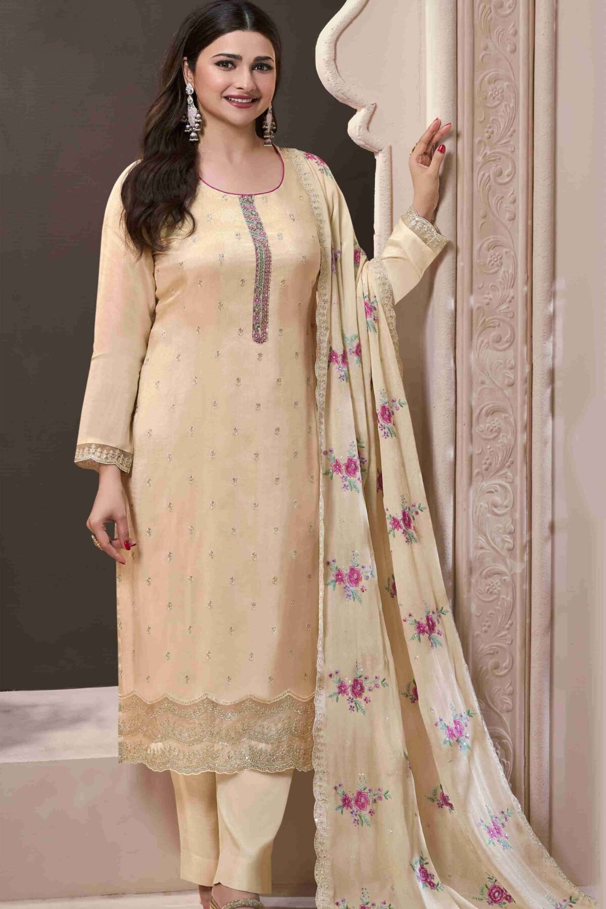 Women Kameez Shalwar in Cream for Wedding Occasions USA