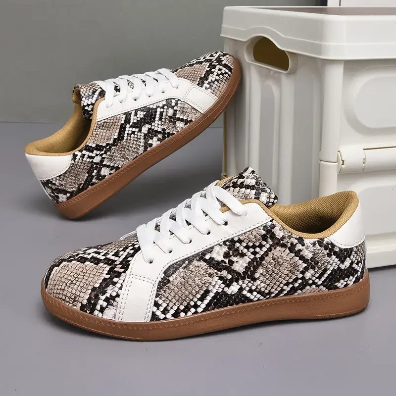 Venom Low-Top Sneaker