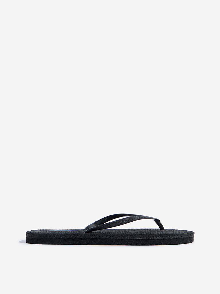 Fast Wear Black Textured Flip-Flops