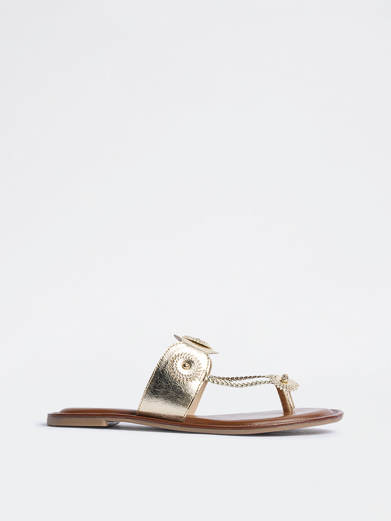 Fast Wear Gold Braided Kolhapuri Sandals