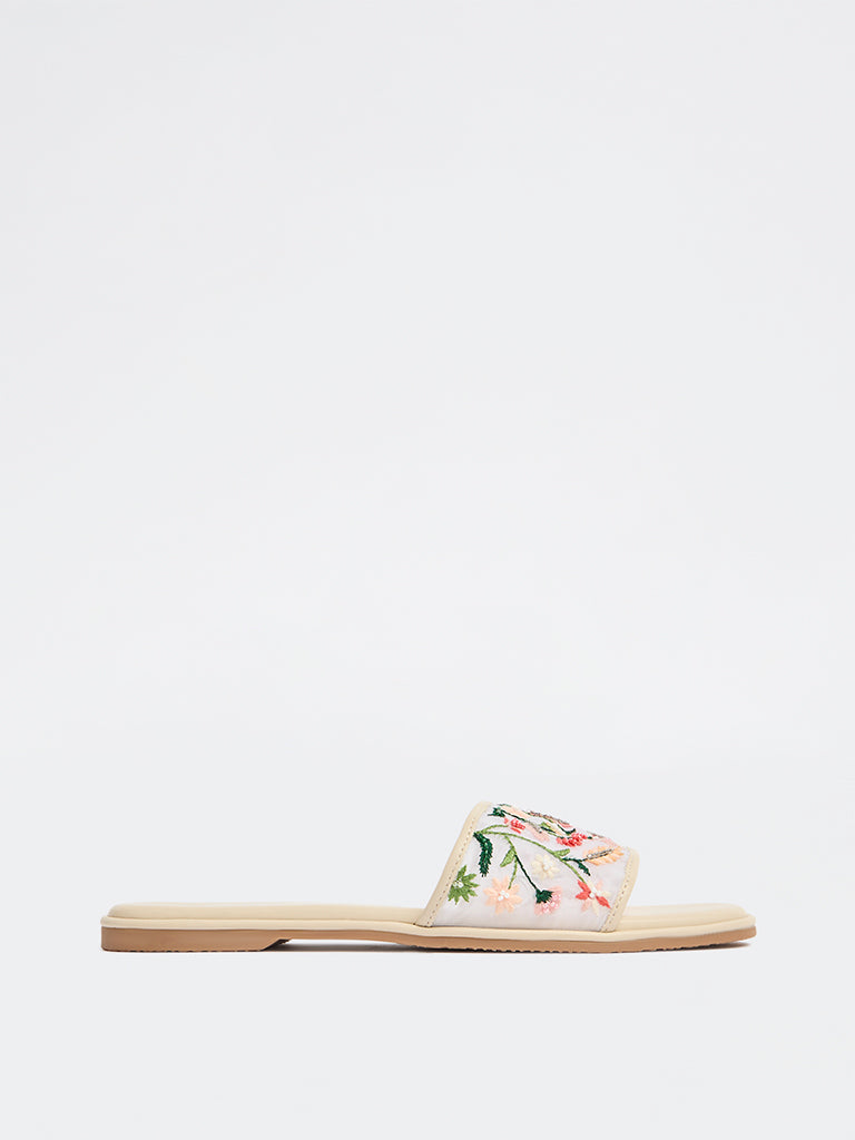 Fast Wear Ivory Floral Detailed Slides