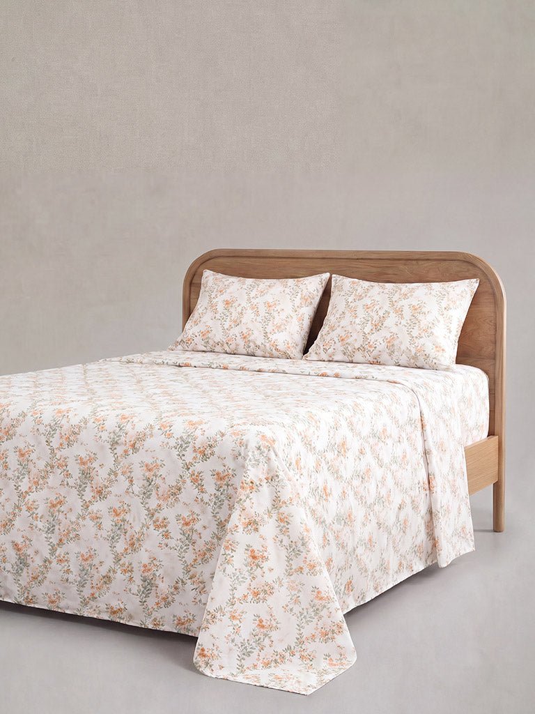 Fast Wear Orange Foliage Pattern Queen Bed Sheet Set
