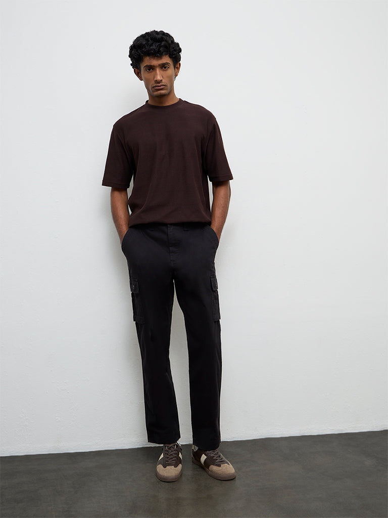 Fast Wear Black Solid Relaxed-Fit Mid-Rise Cotton Cargo Pants