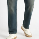 Fast Wear White Suede-DFast Wearil Lace-Up Sneakers