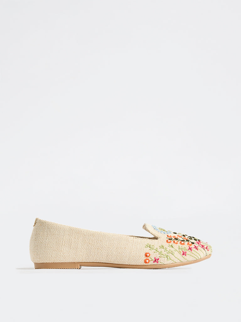 Fast Wear Multicolor Floral-Embroidered Loafers