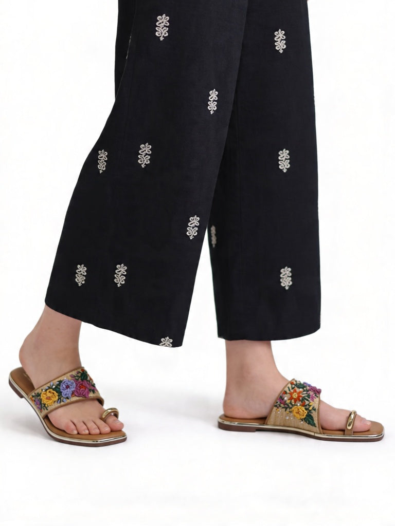 Fast Wear Multicolor Floral-Embroidered Kolhapuri Sandals