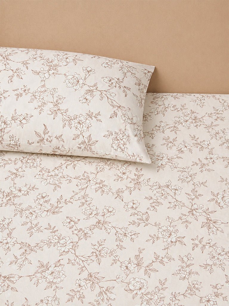 Fast Wear Light Beige Floral Printed Cotton Queen Bedsheet Set