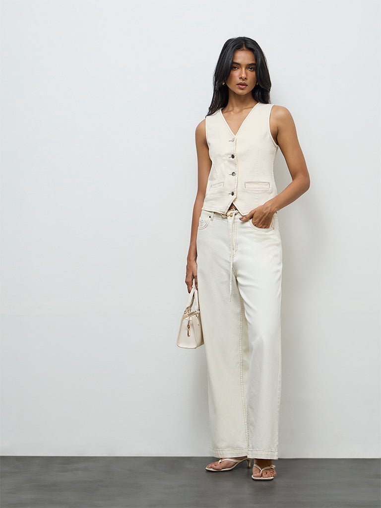 Fast Wear Off-White High-Rise Jeans with Belt