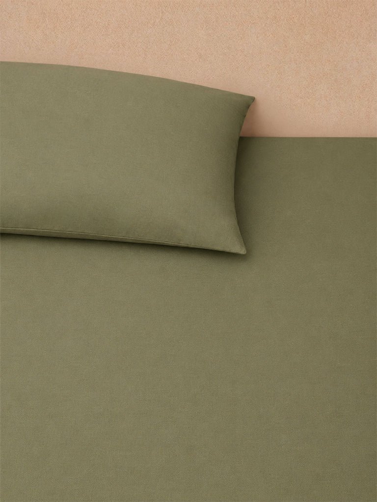 Fast Wear Olive Solid King Bed Sheet Set