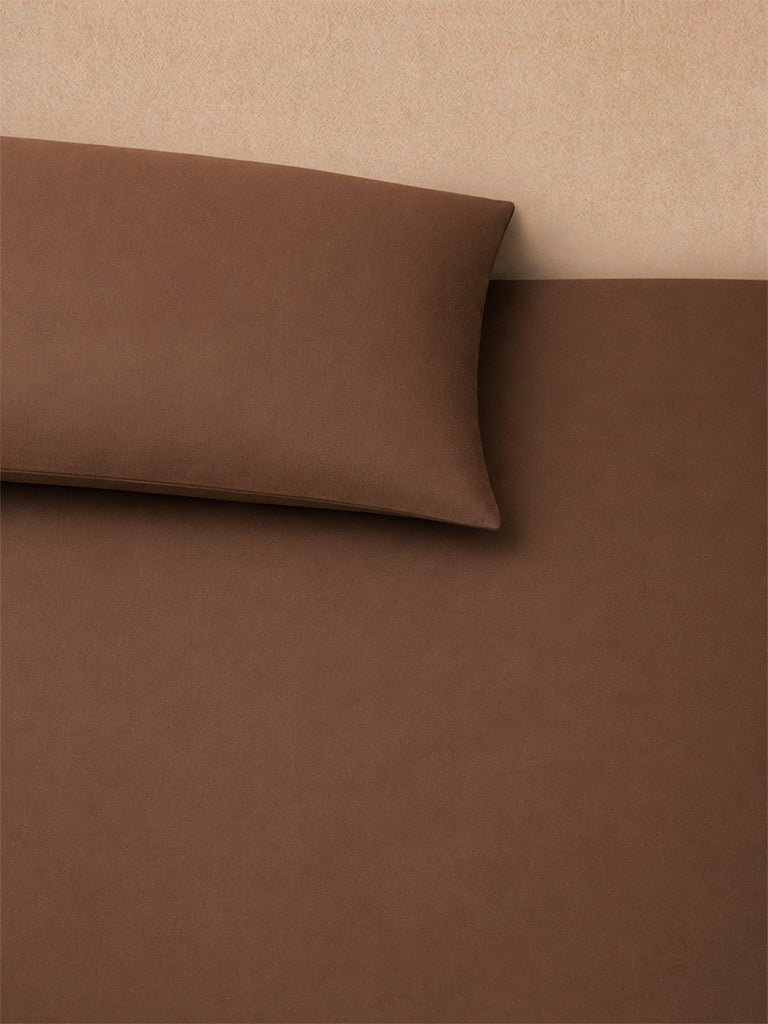 Fast Wear Brown Solid King Bed Sheet Set