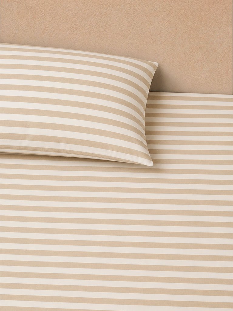 Fast Wear Beige Striped Fitted King Bed Sheet Set