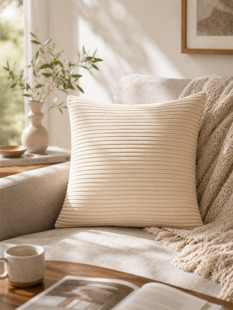 Fast Wear Off-White Pleated Velvet Cushion Cover