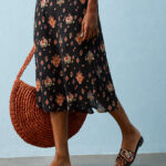 Fast Wear Black Floral Embroidered Sandals