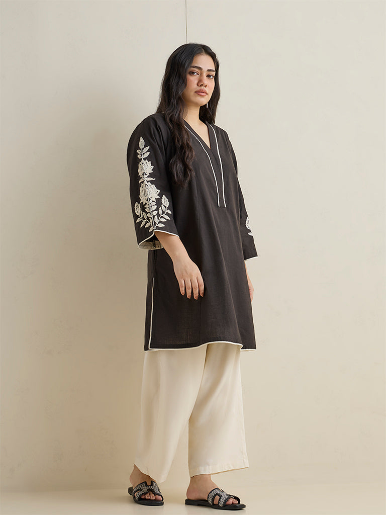 Fast Wear Black Floral Embroidered Cotton Kurti