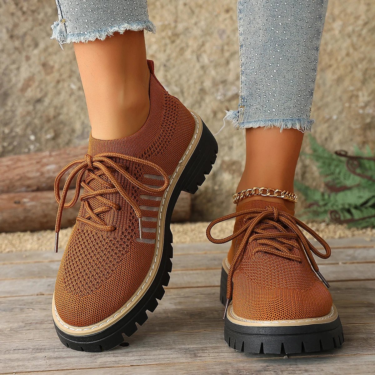 Kyra Mesh Platform Sneaker