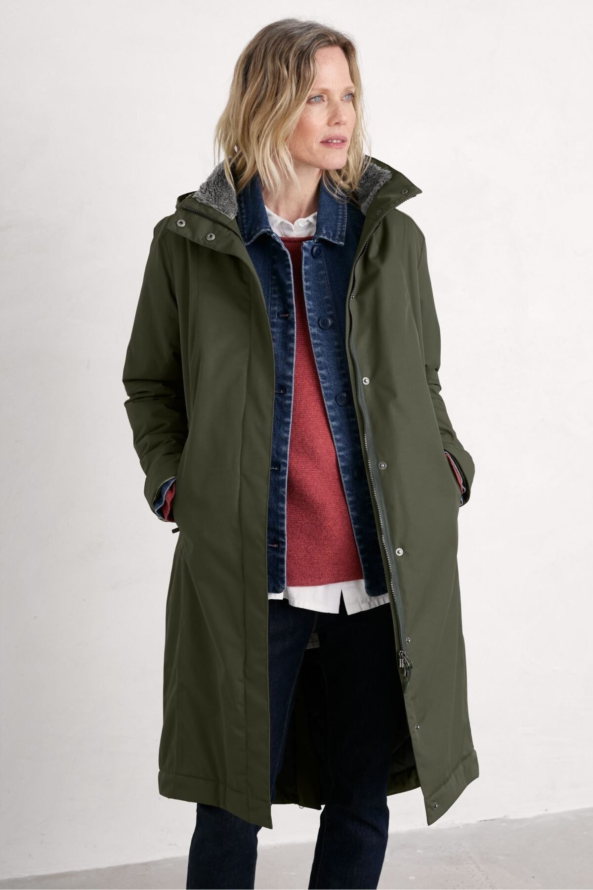 Women's Green Knee Length Waterproof Raincoat Everyday Rain Protection