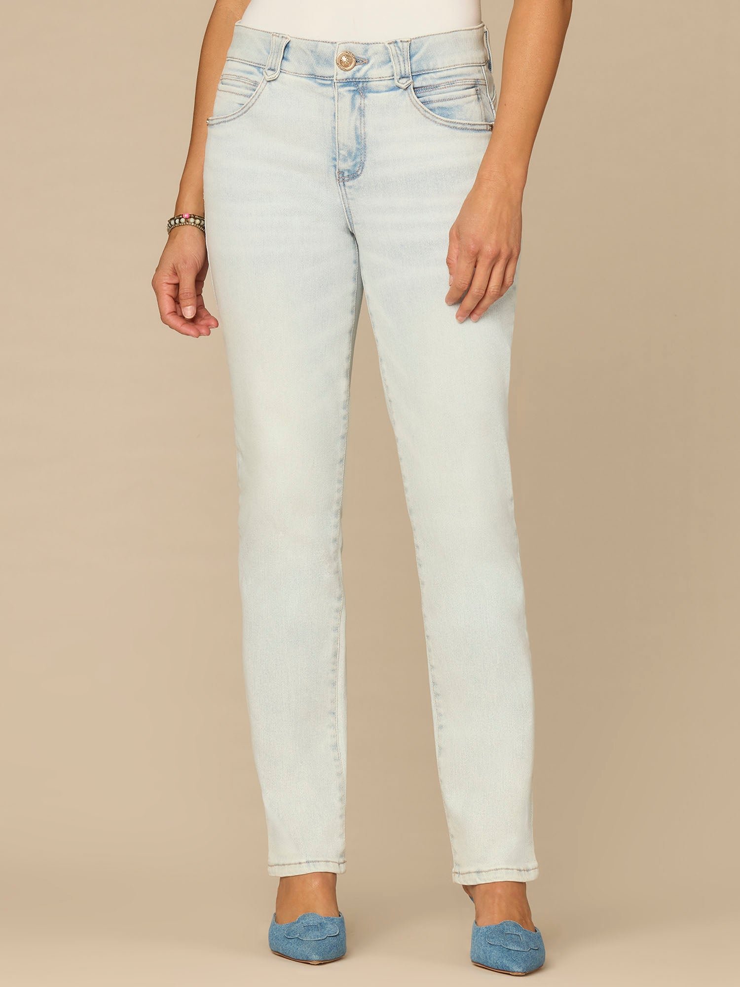 Fast Wear Mid-Rise Booty Lift Petite Straight Leg Jeans