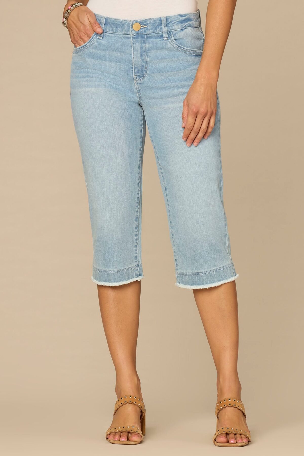 Fast Wear Mid-Rise Powder Blue Artisanal Fray Hem Skimmer Jeans