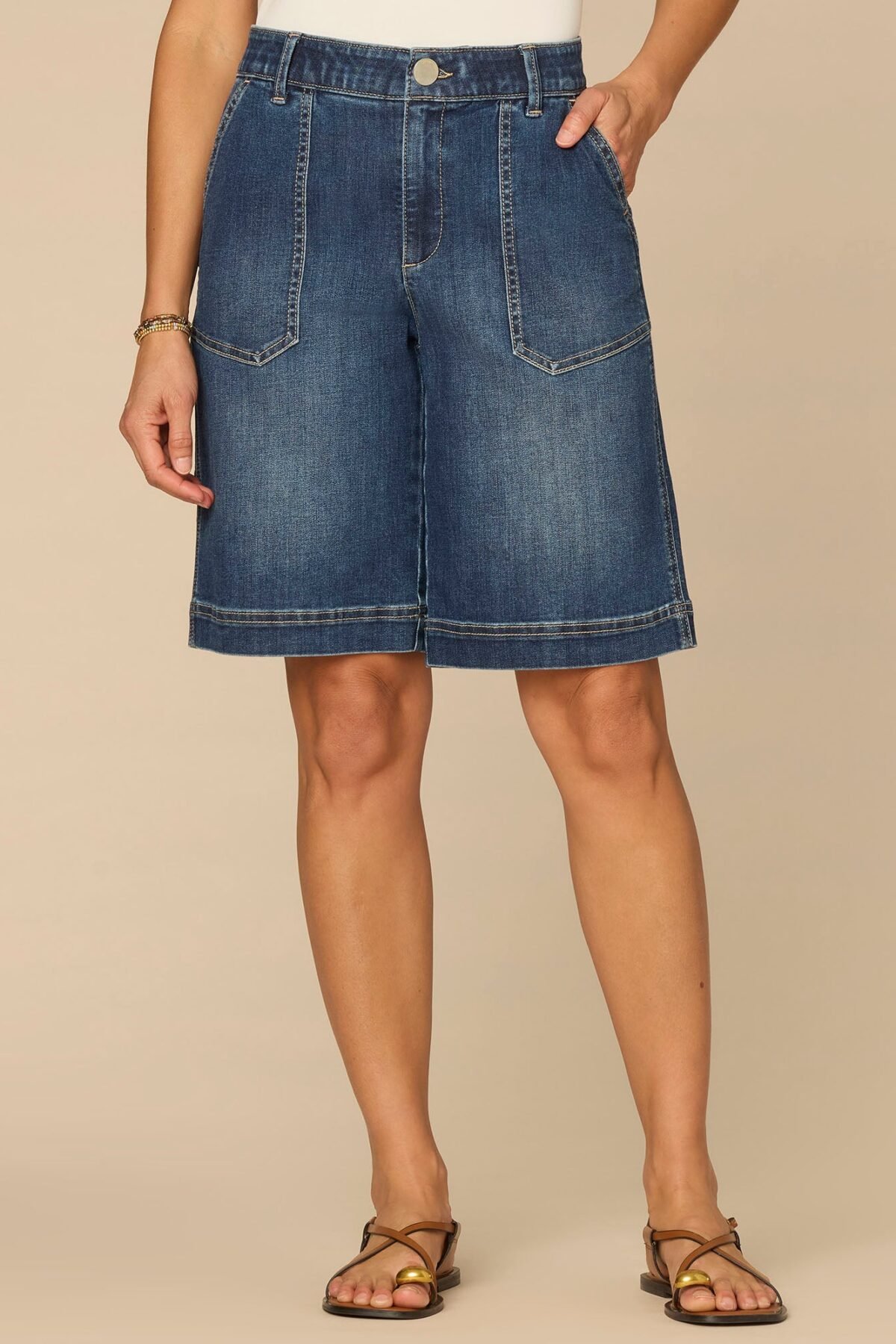 Fast Wear Skyrise Lemon Embroidered Pocket Petite Bermuda Short