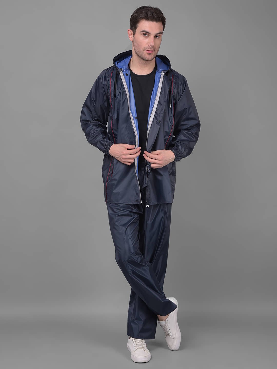 Men's Sporty Navy Waterproof Rain Suit with Adjustable Hood and Pocket