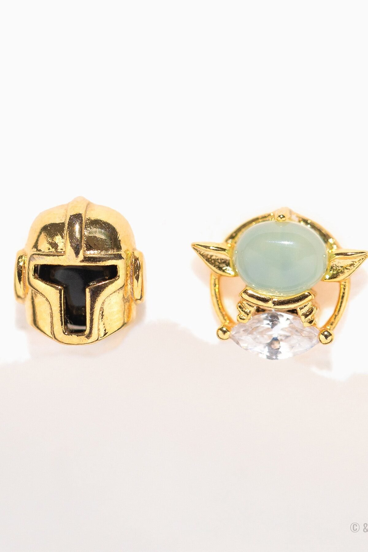 Star  The Mandalorian & Grogu Studs