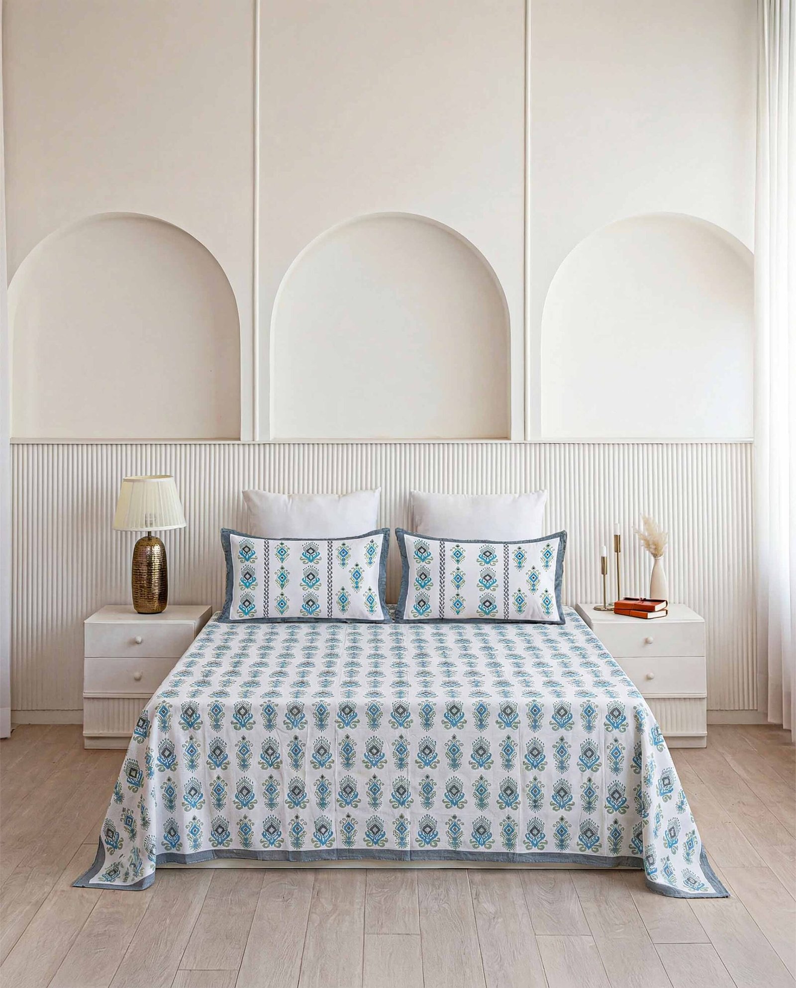 Blue & Green Ikat Teardrop Pure Cotton King Size Bedsheet