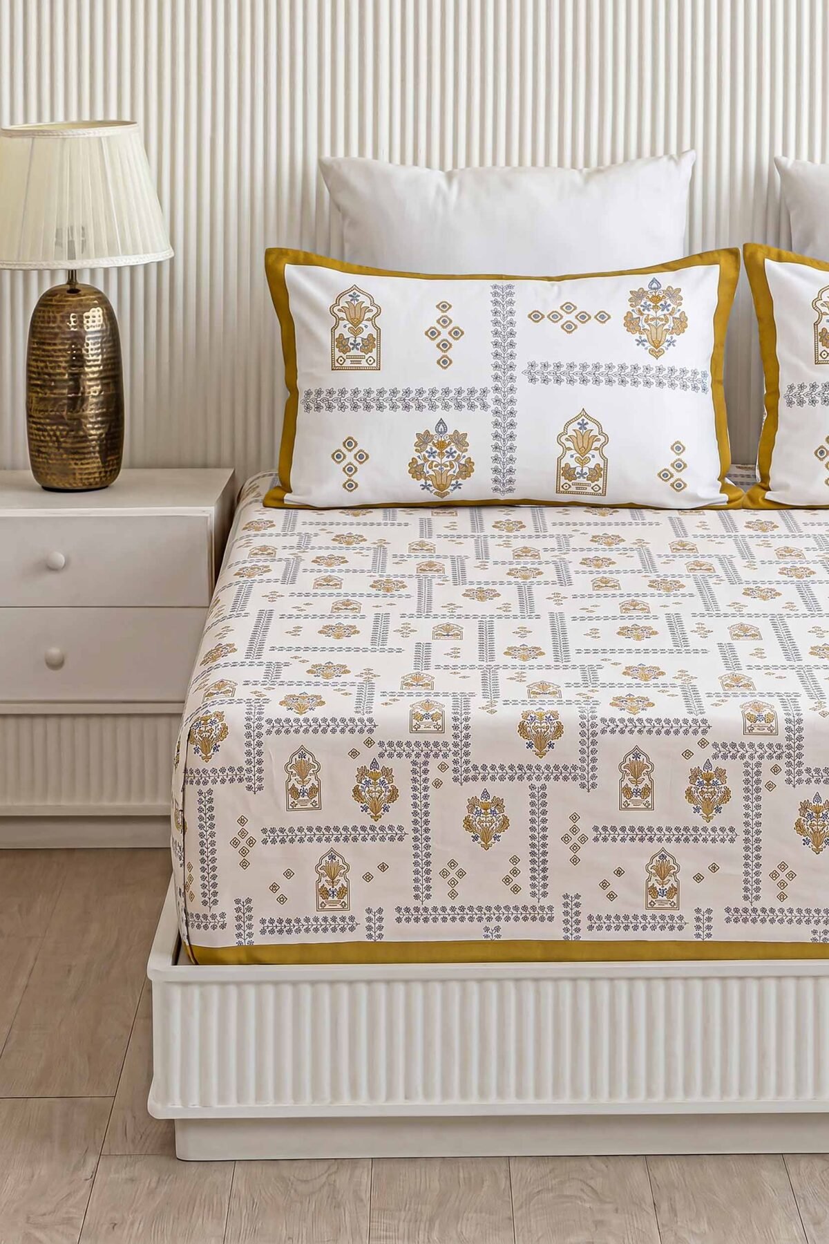 Divine Swarna Arch King Size Pure Cotton Bedsheet